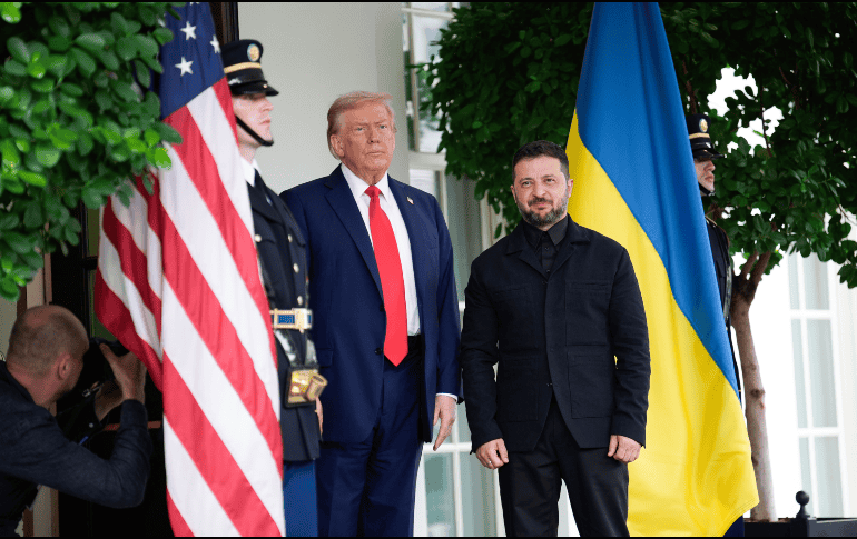 El presidente de Estados Unidos, Donald Trump, recibió este lunes en la Casa Blanca a su homólogo de Ucrania Volodímir Zelenski. EFE / Y. Gripas