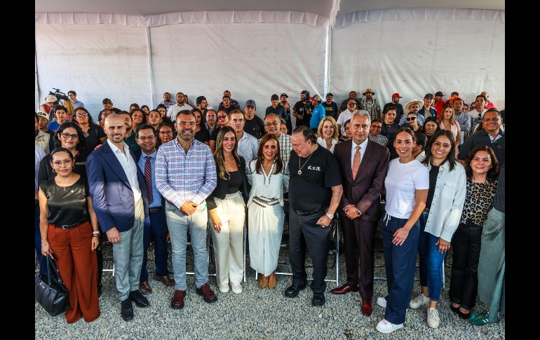 El tren también cuenta con una farmacia para entregar medicamentos, lentes y aparatos auditivos para quienes lo necesiten, totalmente gratuitos. EL INFORMADOR / A. Navarro