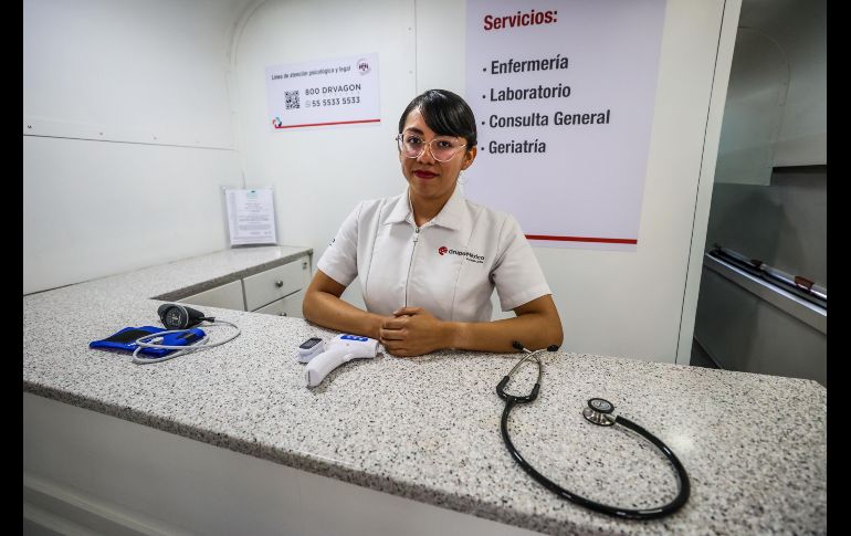 El tren también cuenta con una farmacia para entregar medicamentos, lentes y aparatos auditivos para quienes lo necesiten, totalmente gratuitos. EL INFORMADOR / A. Navarro