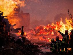 La ola de incendios que atraviesa España en 2025 ha dejado hasta el momento 396 mil 811 hectáreas devastadas y continúa este miércoles con al menos veinte focos de gran intensidad aún activos. EFE / P. Sarmento