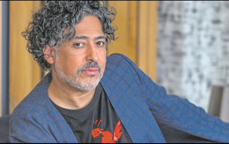 El cantautor chileno posa para esta casa editorial;  prepara su concierto en la ciudad. EL INFORMADOR/ A. Navarro