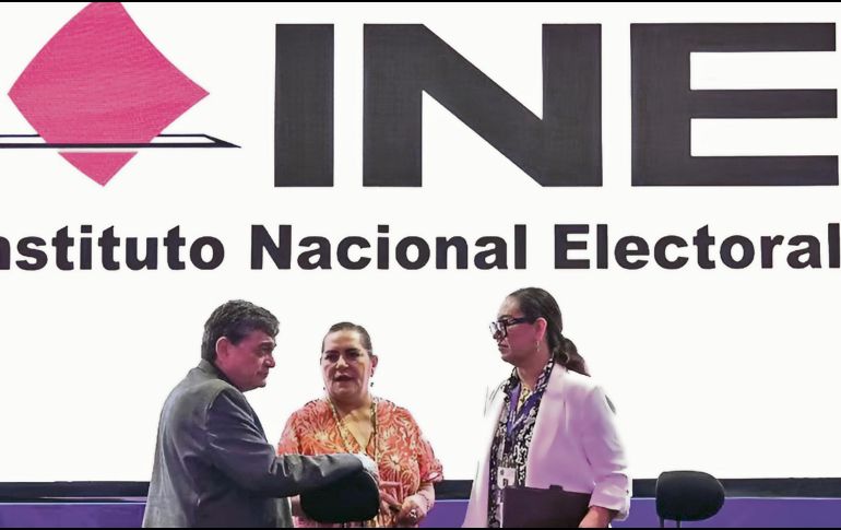 Guadalupe Taddei  (centro) durante la Firma del Convenio Específico de Colaboración entre el Instituto Electoral y la Fundación Internacional para Sistemas Electorales, el pasado 31 de mayo de 2025. ESPECIAL