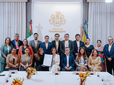 Vero Delgadillo resaltó la importancia de firmar dicho documento, pues dijo, plasma en él un compromiso en beneficio de las ciudades de América Latina. ESPECIAL / GOBIERNO DE GUADALAJARA