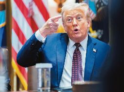 El presidente de EU, durante una reunión con su Gabinete, anuncia futura mayoría en la Fed. EFE