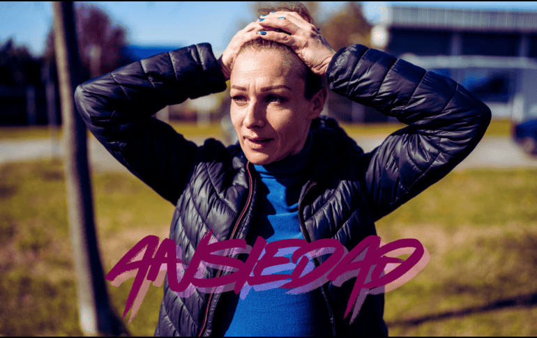 Los síntomas de ataques de ansiedad pueden confundirse con otros padecimientos, por lo que la evaluación clínica es fundamental para establecer un diagnóstico correcto. ESPECIAL / CANVA