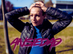 Los síntomas de ataques de ansiedad pueden confundirse con otros padecimientos, por lo que la evaluación clínica es fundamental para establecer un diagnóstico correcto. ESPECIAL / CANVA