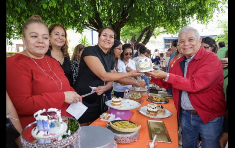 IDEFT entregó constancias a 80 personas que concluyeron cursos de capacitación en el plantel Tlaquepaque. CORTESÍA