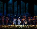 La velada, dedicada a la Época Dorada del cine y la música mexicana, transformó el recinto en un viaje sonoro que rindió homenaje a figuras como Pedro Infante, Jorge Negrete, Javier Solís, Cuco Sánchez y Miguel Aceves Mejía. EL INFORMADOR / A. Navarro