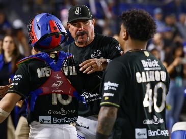 Benjamín Gil fue contundente al decir que, mientras sus dirigidos jueguen buen béisbol, no habrá novena que les pueda arrebatar el triunfo. CORTESÍA/ CHARROS DE JALISCO.