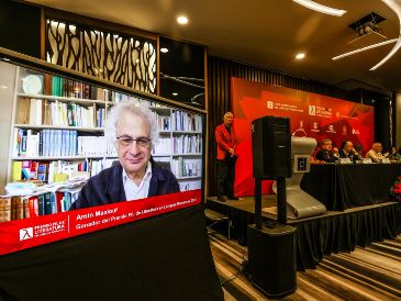 el escritor participó de manera virtual, compartiendo la sorpresa y el orgullo que le produjo recibir este galardón. EL INFORMADOR/ A. Navarro