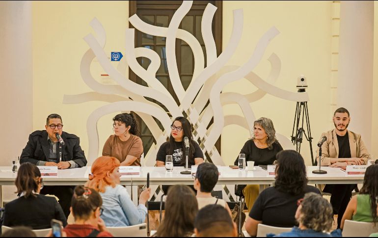 El coordinador de Artes Plásticas, Visuales y Digitales de la UdeG, Ricardo Duarte, señaló que la muestra será un espacio de reflexión. EL INFORMADOR/ J. Acosta