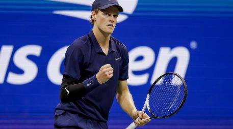 Jannik Sinner llega a su cuarta final de Grand Slam en el año. EFE/J. Mabanglo