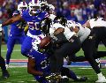 Los Bills se llevaron una victoria por la mínima diferencia ante Ravens en un duelo épico del Sunday Night Football. AP/ J. T. Barnes.