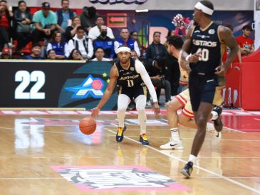 Los Astros de Jalisco siguen imparables y terminaron con el invicto en casa de los Diablos Rojos del México. X/ @AstrosJalisco.