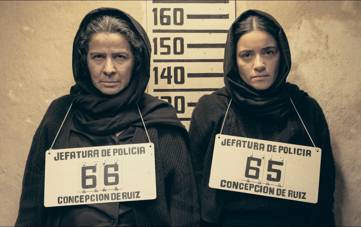 Arcelia Ramírez y Paulina Gaitán dan vida a las hermanas Baladro. CORTESÍA