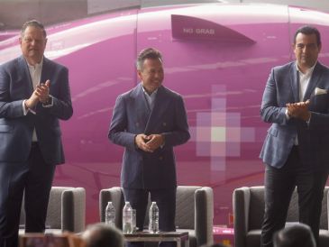 El Gobernador de Jalisco, Pablo Lemus Navarro, celebró la anuencia de la empresa Volaris para que se pueda consolidar en Jalisco un centro de mantenimiento de aviones de dicha empresa. CORTESÍA