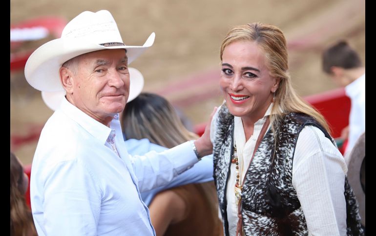 Franz Voss y Esther Parra. GENTE BIEN JALISCO / C. Jimeno