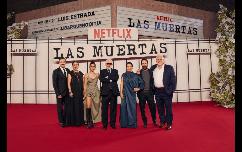 Alfonso Herrera, Sandra Solares, Paulina Gaitán, Luis Estrada, Arcelia Ramírez, Mauricio Isaac y Joaquín Cosío. ESPECIAL/NETFLIX.