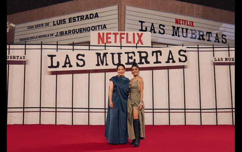 Arcelia Ramírez y Paulina Gaitán. ESPECIAL/NETFLIX.