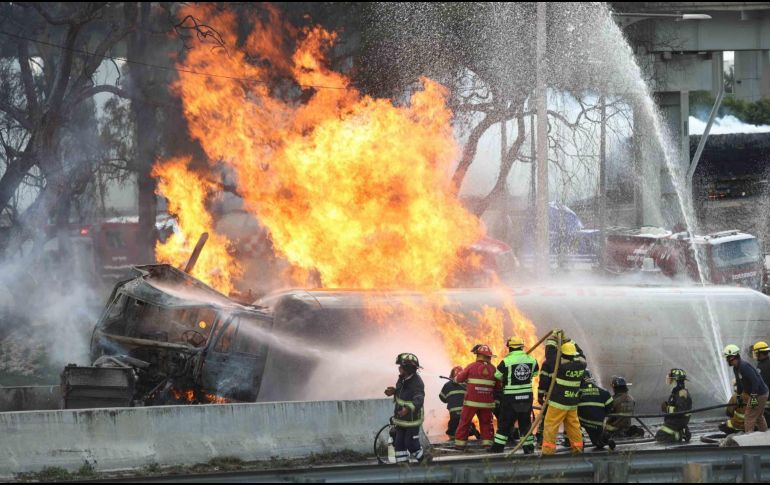 El accidente ocurrió en la carretera que conecta la Ciudad de México con Puebla, a la altura del municipio más poblado de la capital, Iztapalapa. SUN/V. Rosas