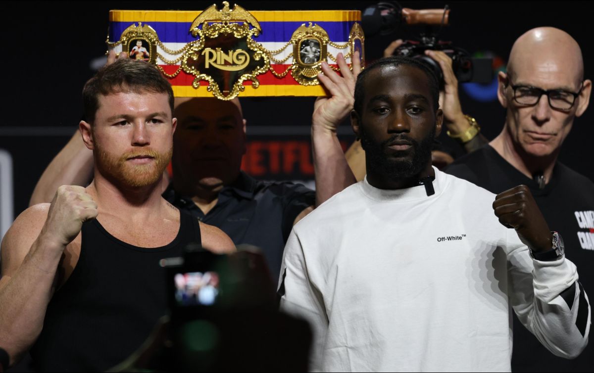 La tarde de este viernes quedó marcada en los libros del boxeo: Saúl “Canelo” Álvarez y Terence Crawford superaron la báscula sin problemas, ambos registrando 167.5 libras. EFE / O. Guzmán