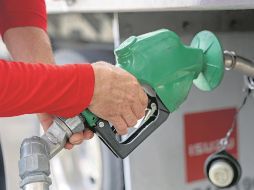 Buscan asegurar litros completos y cumplimiento ambiental, reforzando la transparencia en el mercado y controlando presiones inflacionarias en el país. AFP/J. Raedle