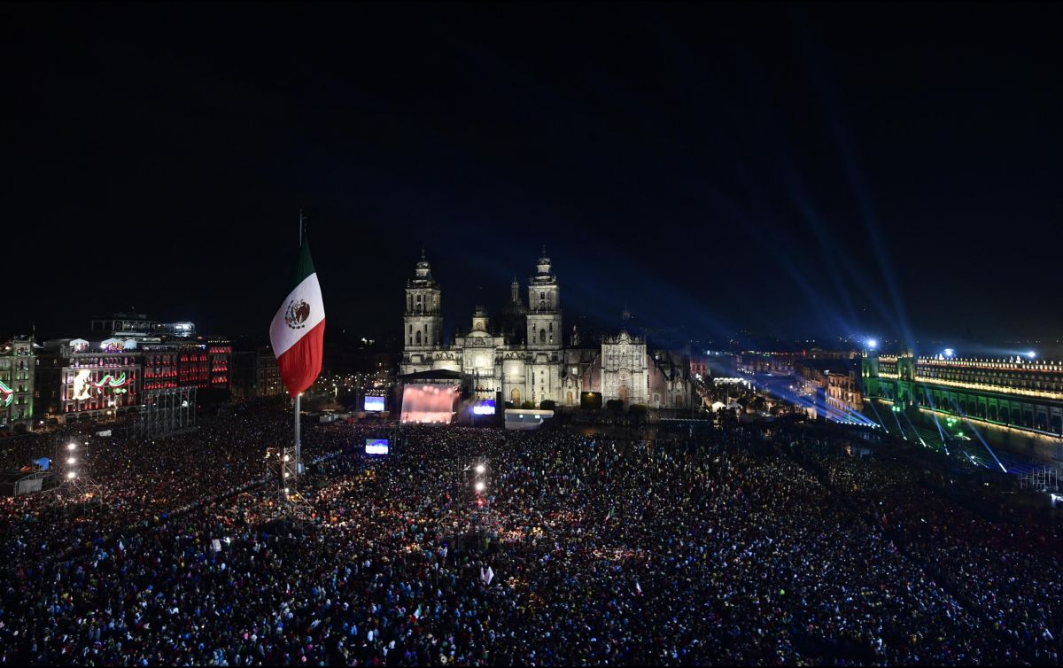 Este año será un evento histórico, pues por primera vez será encabezado por una mujer, la Presidenta Claudia Sheinbaum Pardo, en el aniversario 215 aniversario del inicio de la Independencia de México. AFP / ARCHIVO