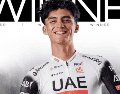 El ciclista mexicano acumula ya dieciséis victorias como profesional. ESPECIAL/@TeamEmiratesUAE