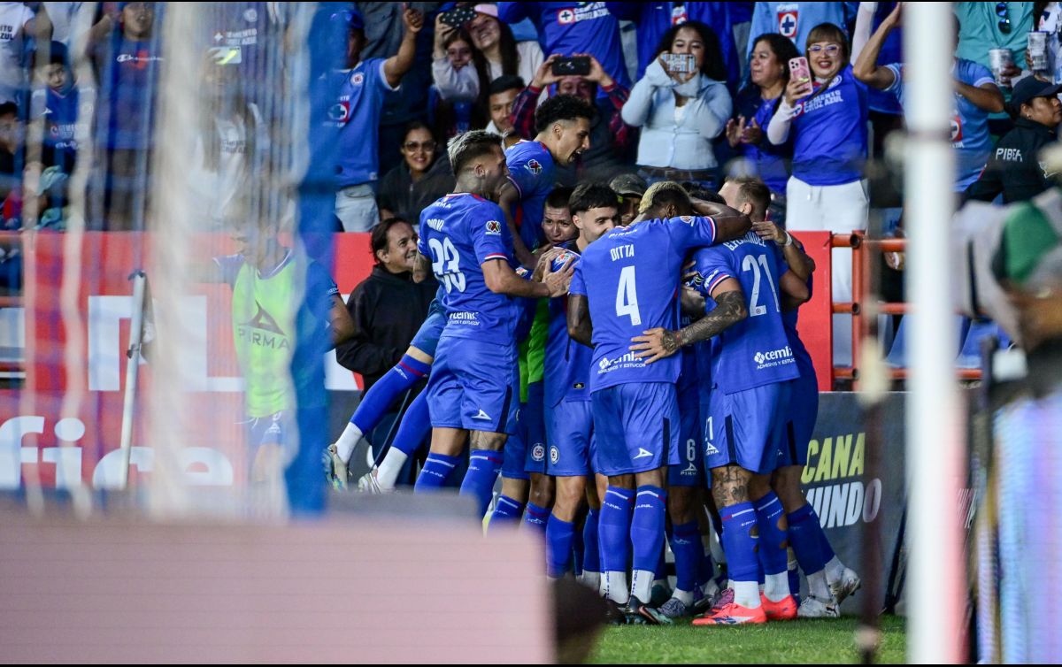 Cruz Azul atraviesa un momento delicado, pues su racha invicta de seis victorias consecutivas podría estar en riesgo. IMAGO7