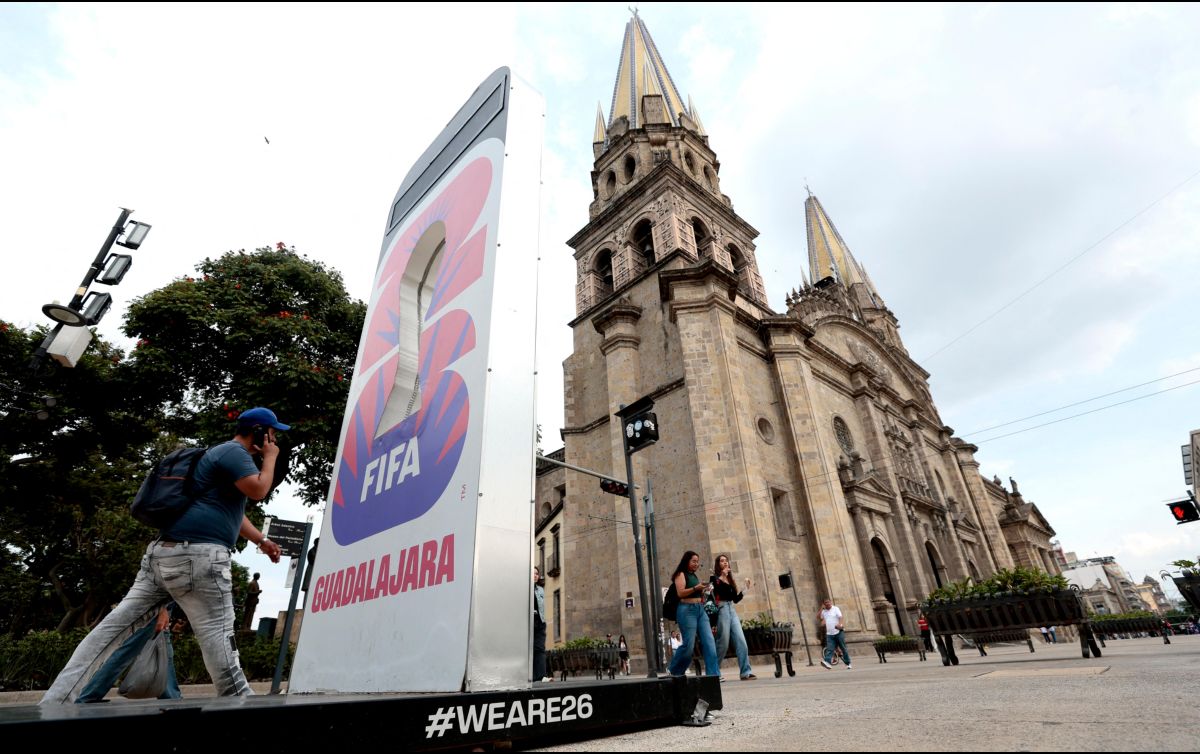Durante la decena de días que duró esta primera etapa, se registraron más de 4.5 millones de personas formadas virtualmente para conseguir una entrada para los partidos del Mundial 2026. AFP / ARCHIVO