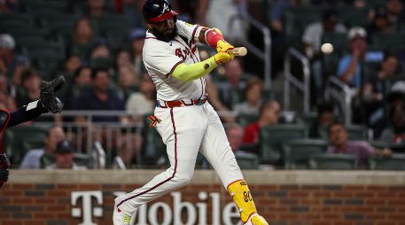 Marcell Ozuna batea un sencillo productor de una carrera en la tercera entrada. AP/C. Hubbard