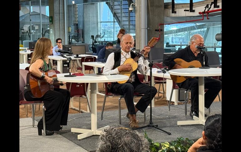 Padilla compartió que su propósito era rescatar el legado de autores fundamentales a través de la música. EL INFORMADOR / H. Navarro