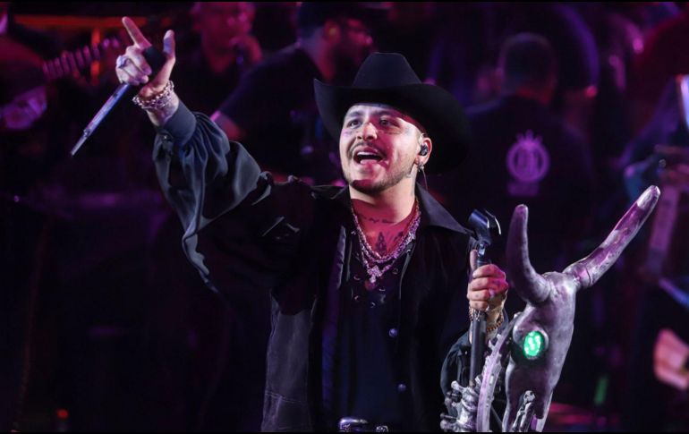 Christian Nodal se pronunció sobre su matrimonio tras mención de Cazzu en su presentación. EL INFORMADOR/ARCHIVO