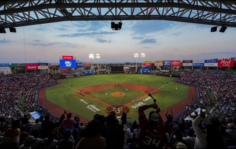Este encuentro surge como una revancha de la Serie del Caribe 2025, donde ambos equipos protagonizaron una final inolvidable que mantuvo en vilo a los aficionados. X / @charrosbeisbol