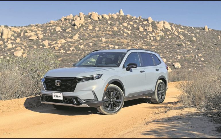 CR-V Sport Touring 2026. Más equipada, más segura y ahora con tracción integral. ESPECIAL