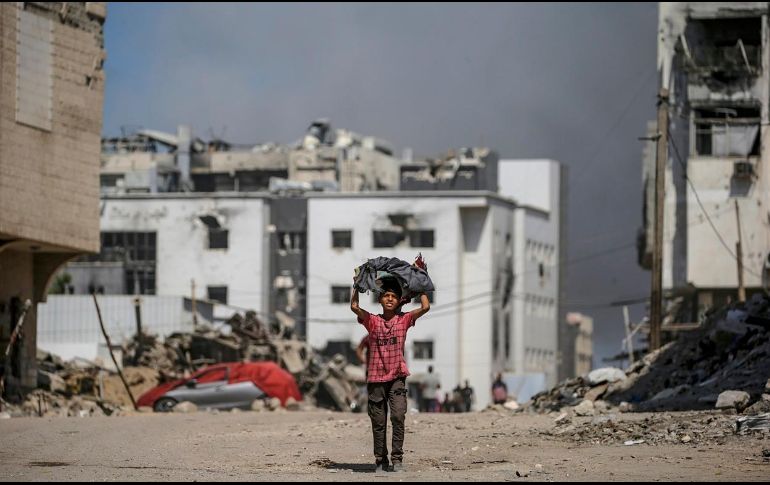Un creciente número de países califican de genocidio la ofensiva militar israelí contra la Franja de Gaza. EFE/EPA/M. Saber