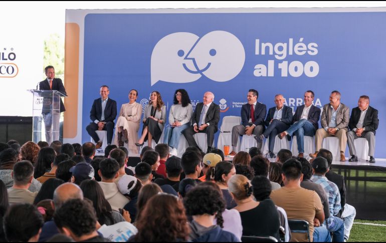 Pablo Lemus destacó que buscan brindar la mejor capacitación y herramientas de preparación a los estudiantes de cara a su incorporación al mercado laboral. CORTESÍA/Gobierno de Jalisco