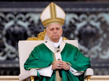 Este domingo, el Pontífice estadounidense denunció el surgimiento del "odio antisemita" en el mundo. EFE/EPA/F. Frustaci