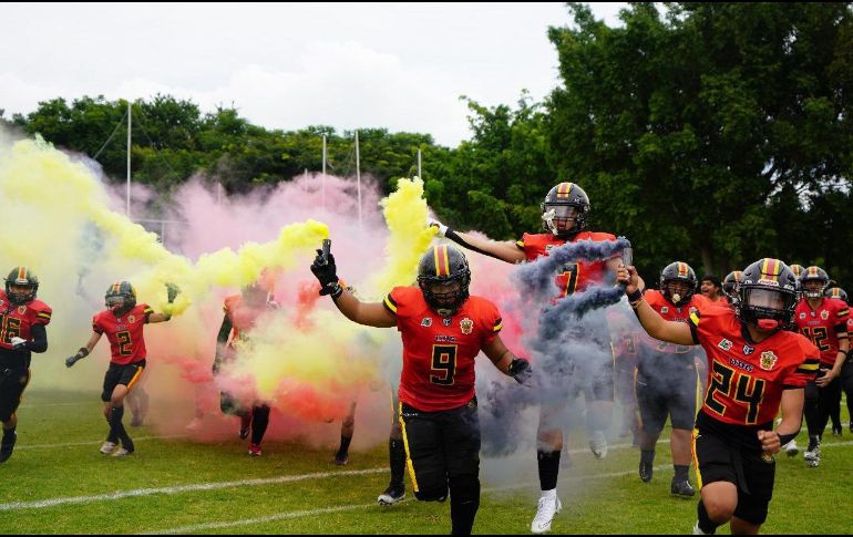 Con una atmósfera vibrante y el inconfundible rugido de la manada, la Universidad de Guadalajara dio inicio oficial a la Temporada 2025 del equipo de futbol americano juvenil, este 5 de octubre en las instalaciones del CUCEA. ESPECIAL