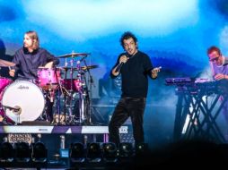 León Larregui. El vocalista de Zoé cautivó al público con su energía y carisma durante todo el concierto. EL INFORMADOR/A. Navarro