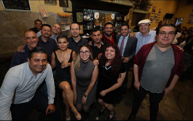 Personal de todas las áreas de la empresa acudió al festejo por el aniversario. EL INFORMADOR/A. Navarro