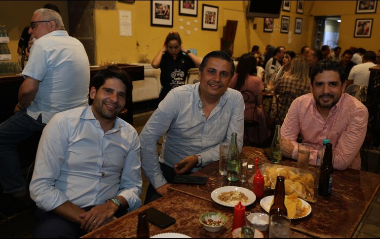 La camaradería predominó durante todo el festejo del diario. EL INFORMADOR/A. Navarro