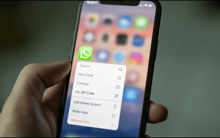 Las cuentas de WhatsApp no se salvan de ser hackeadas. UNSPLASH/  D. Karastelev