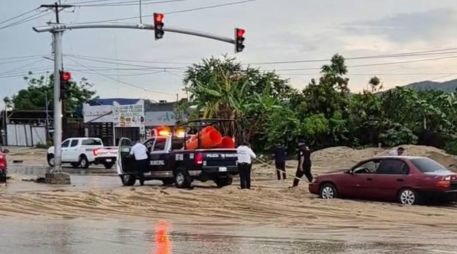 Se prevé que se mantenga en categoría 2 hasta el día de mañana y para la noche del jueves –dijo– que se degrade a categoría 1. SUN / ESPECIAL