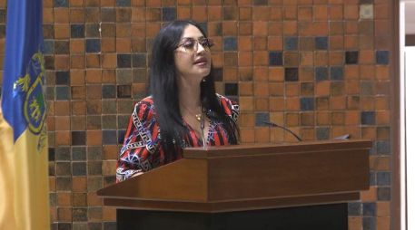 Carrera también reclamó la falta de acciones para impulsar programas prioritarios del Gobierno Federal, como la Beca Rita Cetina, entre otros. ESPECIAL / X / @BrendaCarrera_