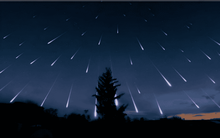 Las lluvias de estrellas, o meteoros, se producen cuando la Tierra atraviesa un anillo de desechos cósmicos. PEXELS
