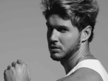 Este hecho ocurre previo a su participación en un reality del programa Hoy llamado Las Estrellas Bailan en Hoy. X/@FedeDorcaz