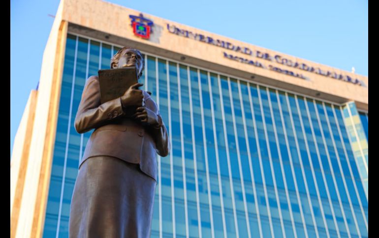 La escultura colocada sobre la Avenida Juárez y Enrique Díaz de León es una obra del artista jalisciense Rubén Orozco Loza. EL INFORMADOR / J. Acosta