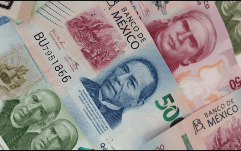 Con esta reforma, los trabajadores podrían disfrutar su aguinaldo completo para los gastos decembrinos, saldar deudas o ahorrar. Unsplash