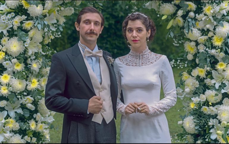 El matrimonio de “Leo” y “Valeria” será la chispa de una larga batalla familiar y emocional entre ambos. ESPECIAL